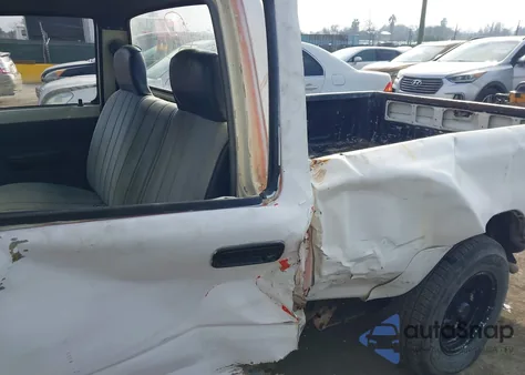 1989 Toyota Pickup 1/2 Ton Sht Wheelbase Dlx из США, поврежденный, VIN JT4RN81P6K0030710